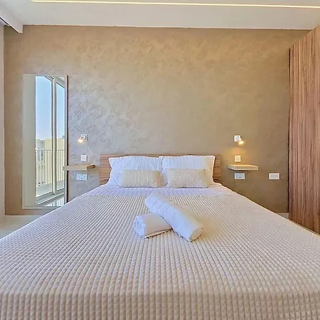 Modern Penthouse Near & Promenade 公寓 *